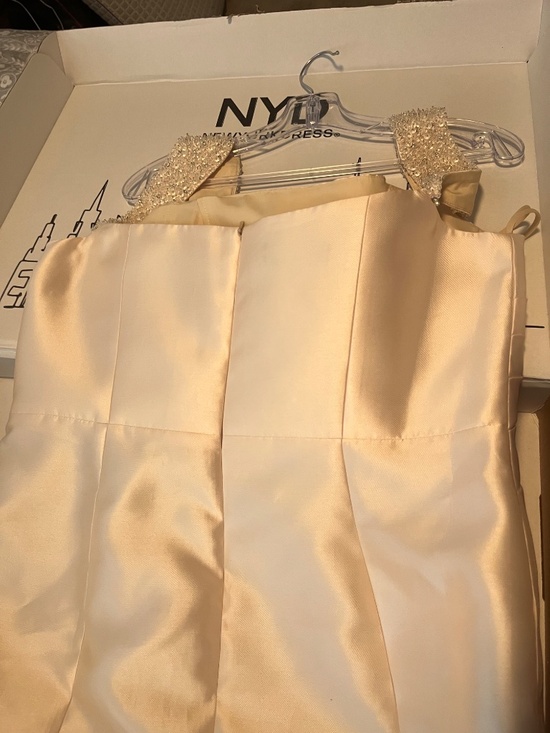 Prom Dress - Picture 4 of 11